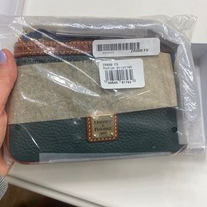 Dooney & Burke Medium Wristlet- Green